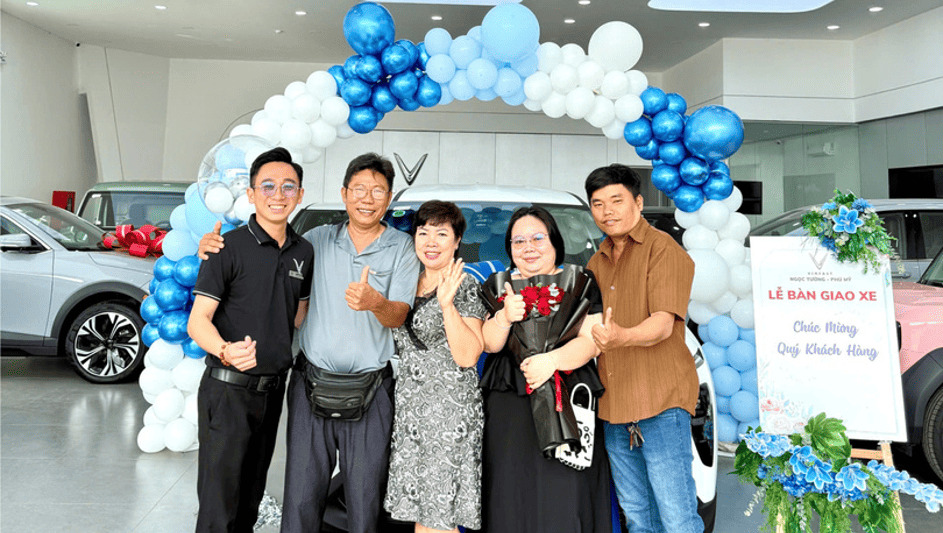 Khách hàng VinFast Ngọc Tường