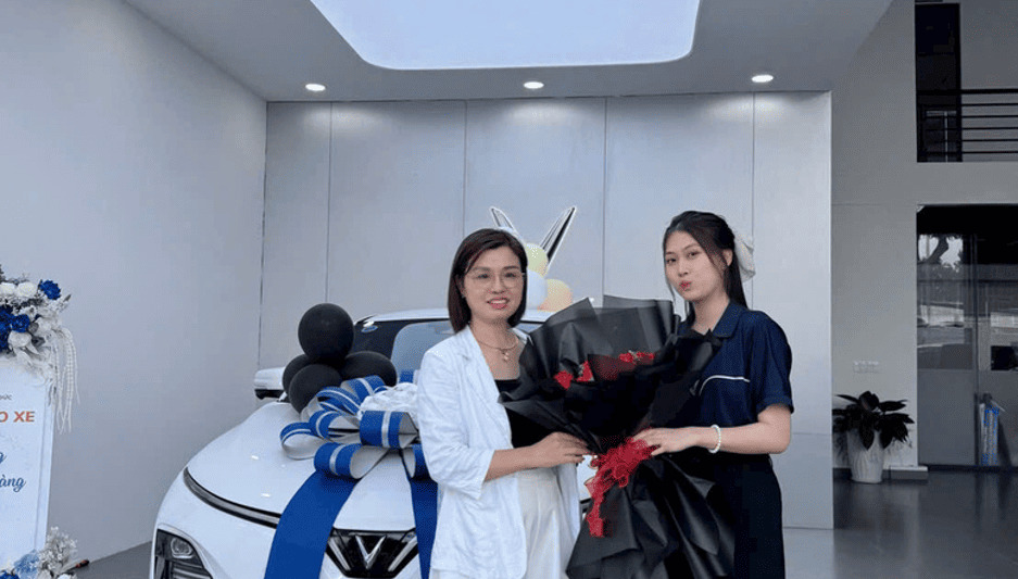 Khách hàng VinFast Ngọc Tường